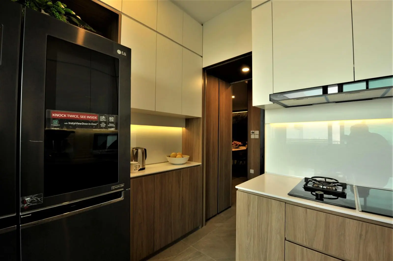 Two-tone kitchen