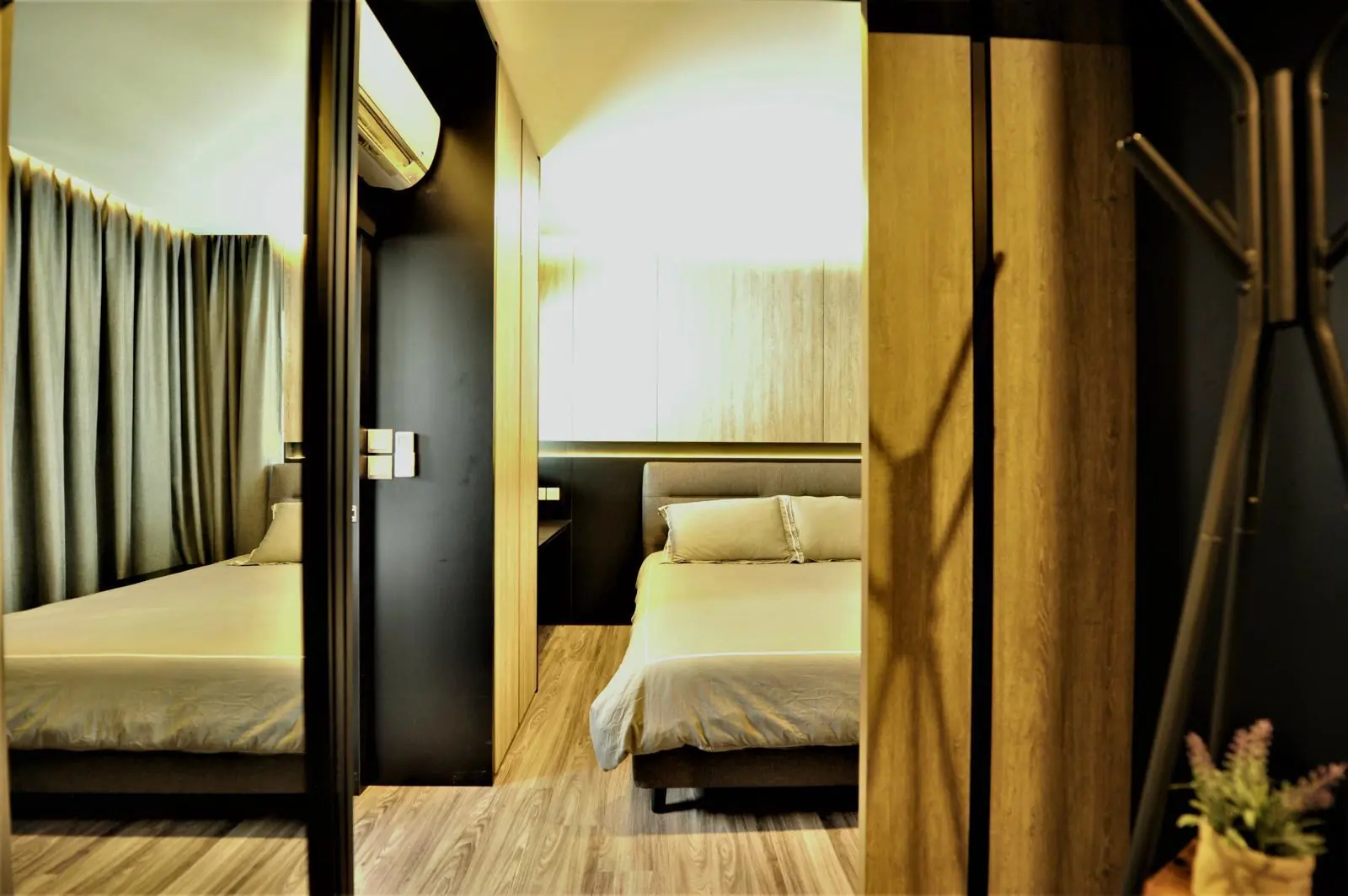 Bedroom with mirrored wardrobe