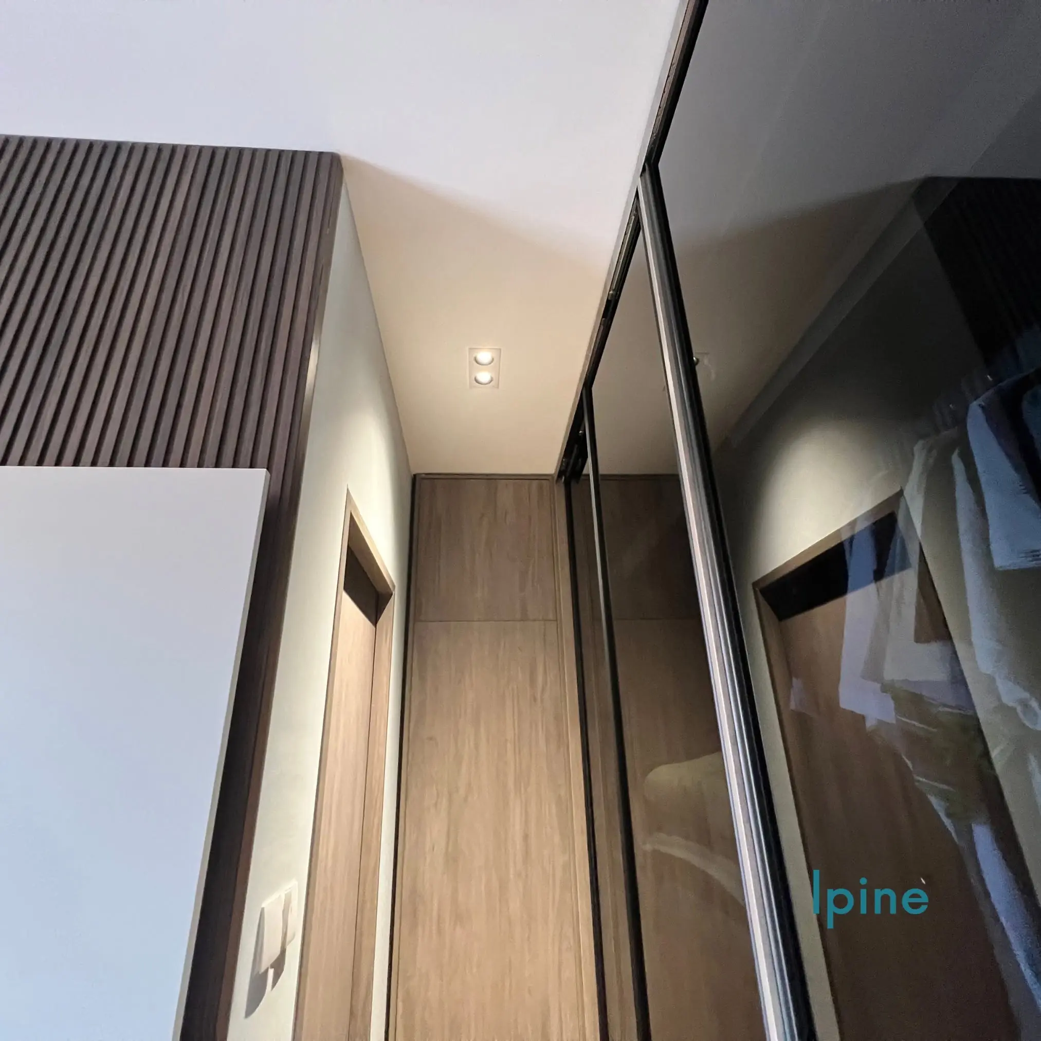 Integrated wardrobe and corridor