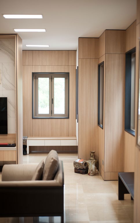 Carmichael Road interior detail