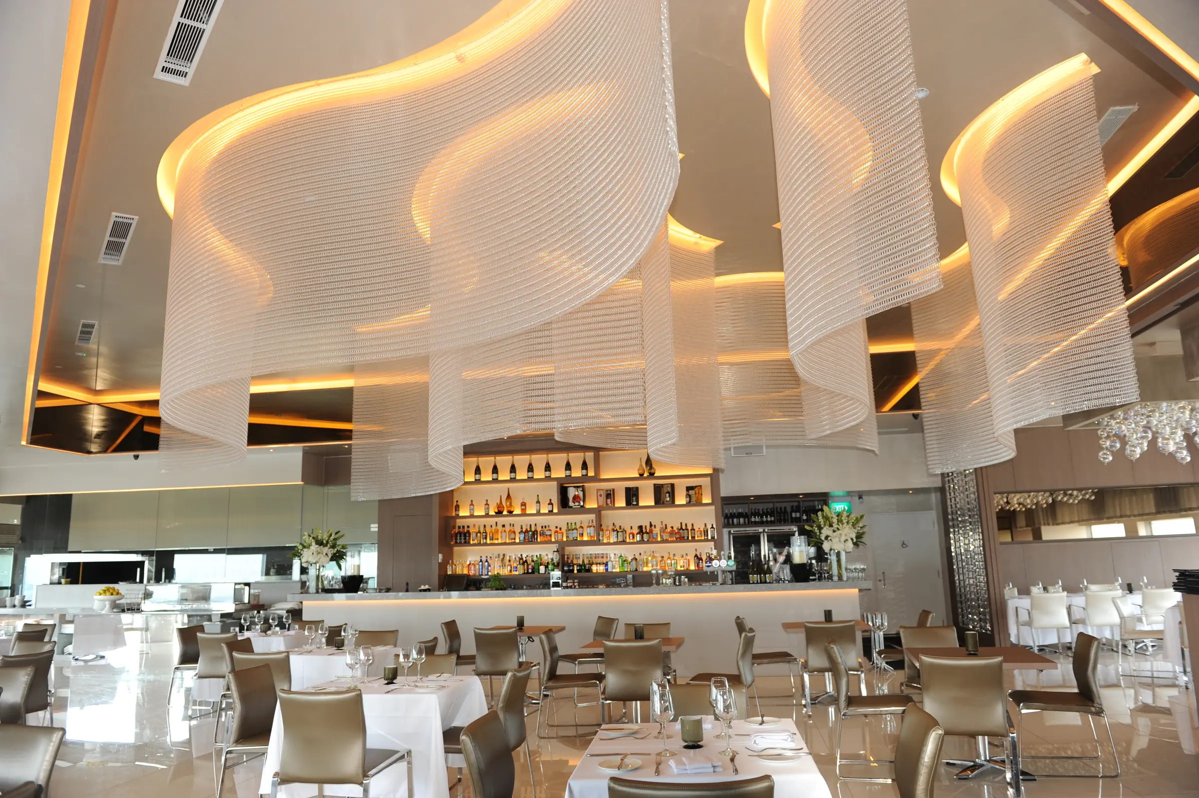 1-Altitude dining interior by L-Pine Design